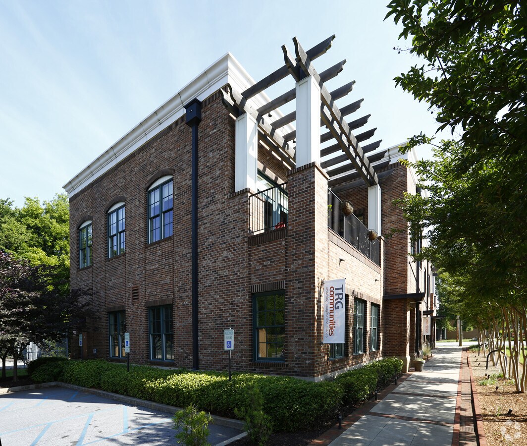 607 Pendleton St, Greenville, SC 29601