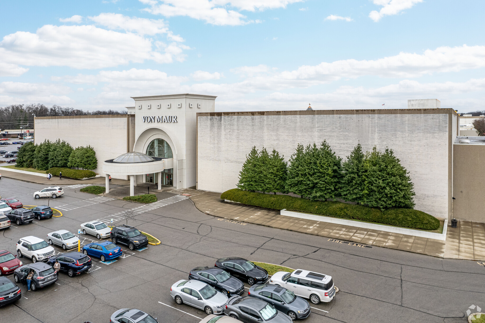 7900 Shelbyville Rd, Louisville, KY for sale Primary Photo- Image 1 of 1