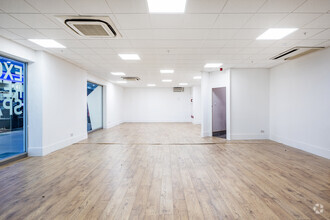 Shopping City, Runcorn for lease Interior Photo- Image 1 of 2