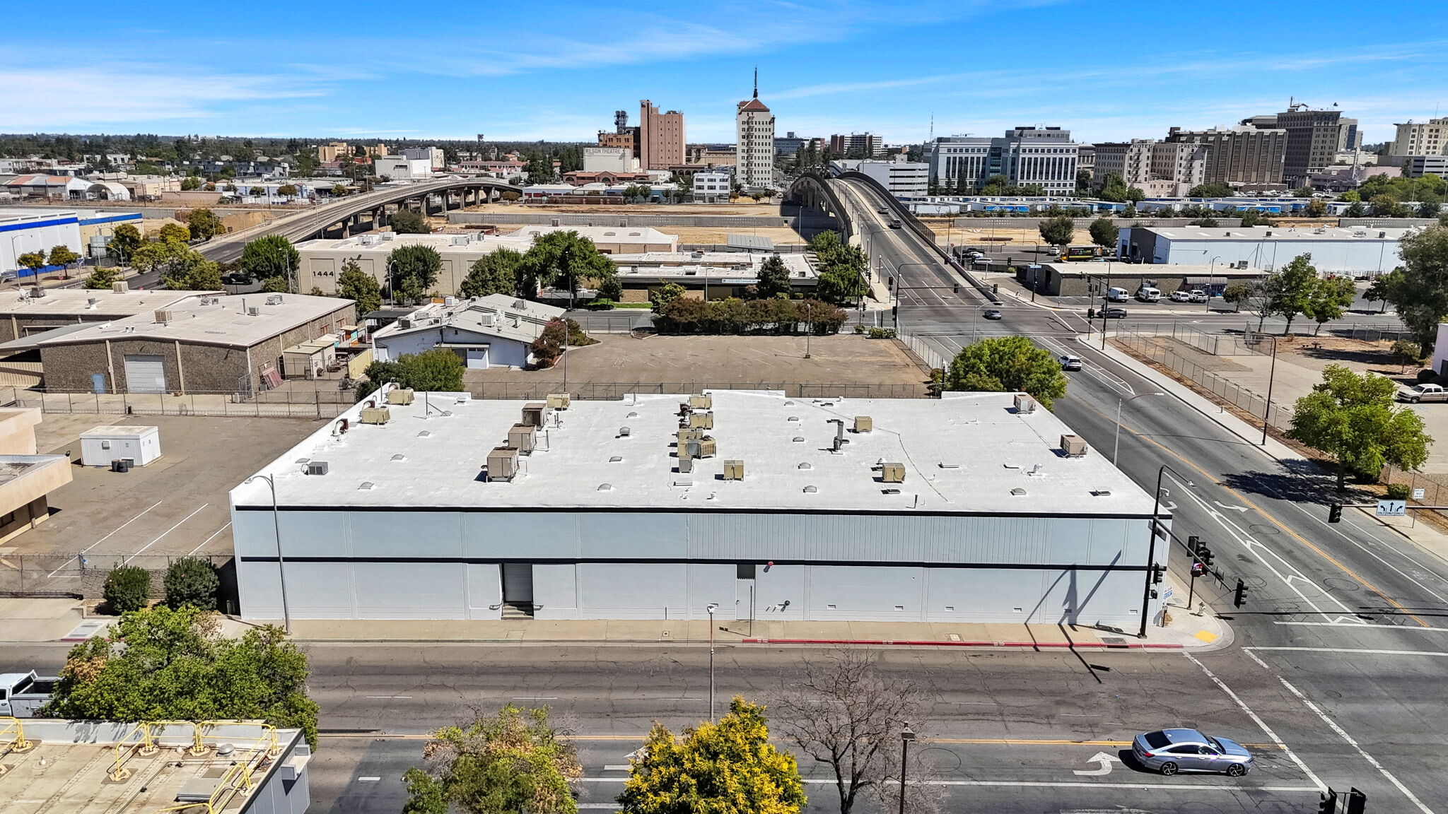 1415 Tuolumne St, Fresno, CA for lease Building Photo- Image 1 of 17