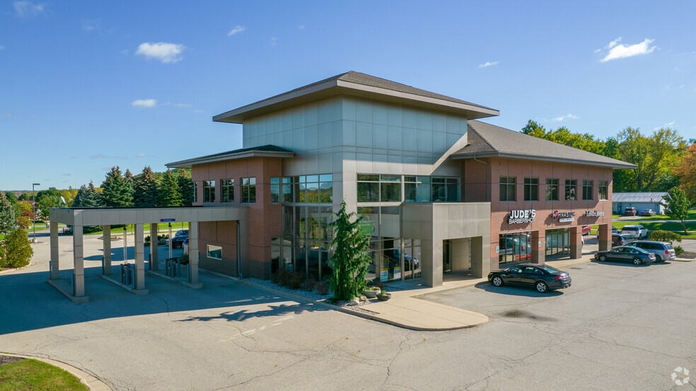 5020 Beltline Ave NE, Grand Rapids, MI for lease - Primary Photo - Image 1 of 4