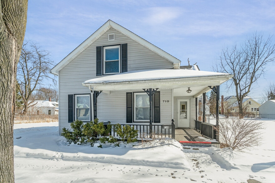 Saginaw 25 Housing Portfolio portfolio of 25 properties for sale on LoopNet.com - Building Photo - Image 2 of 6