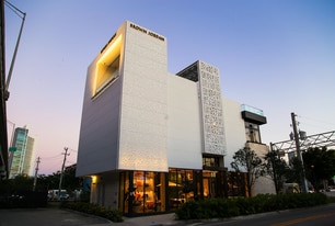 The Brown Jordan Building - Storefront Property