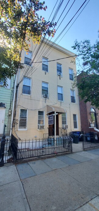 More details for 136 Highland Pl, Brooklyn, NY - Multifamily for Sale