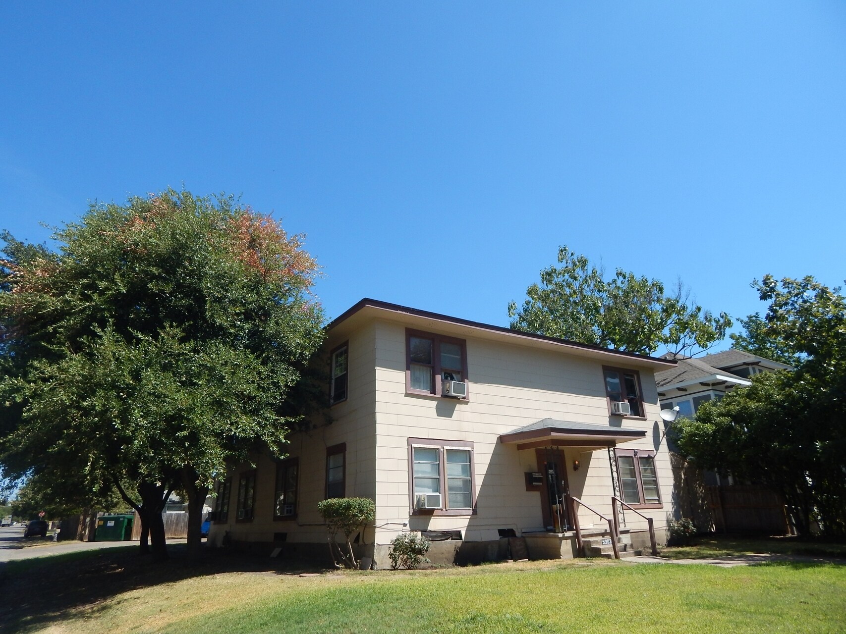 5303 Bryan St, Dallas, TX for sale Primary Photo- Image 1 of 1