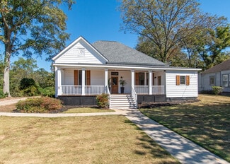 More details for 89 W Campbellton St, Fairburn, GA - Office for Sale