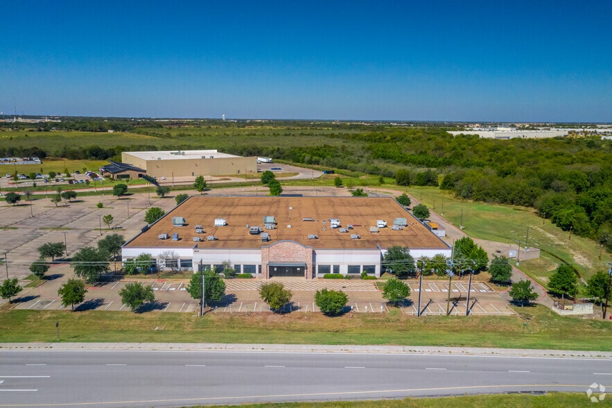 2000 US-287 Byp, Ennis, TX for sale - Aerial - Image 1 of 1