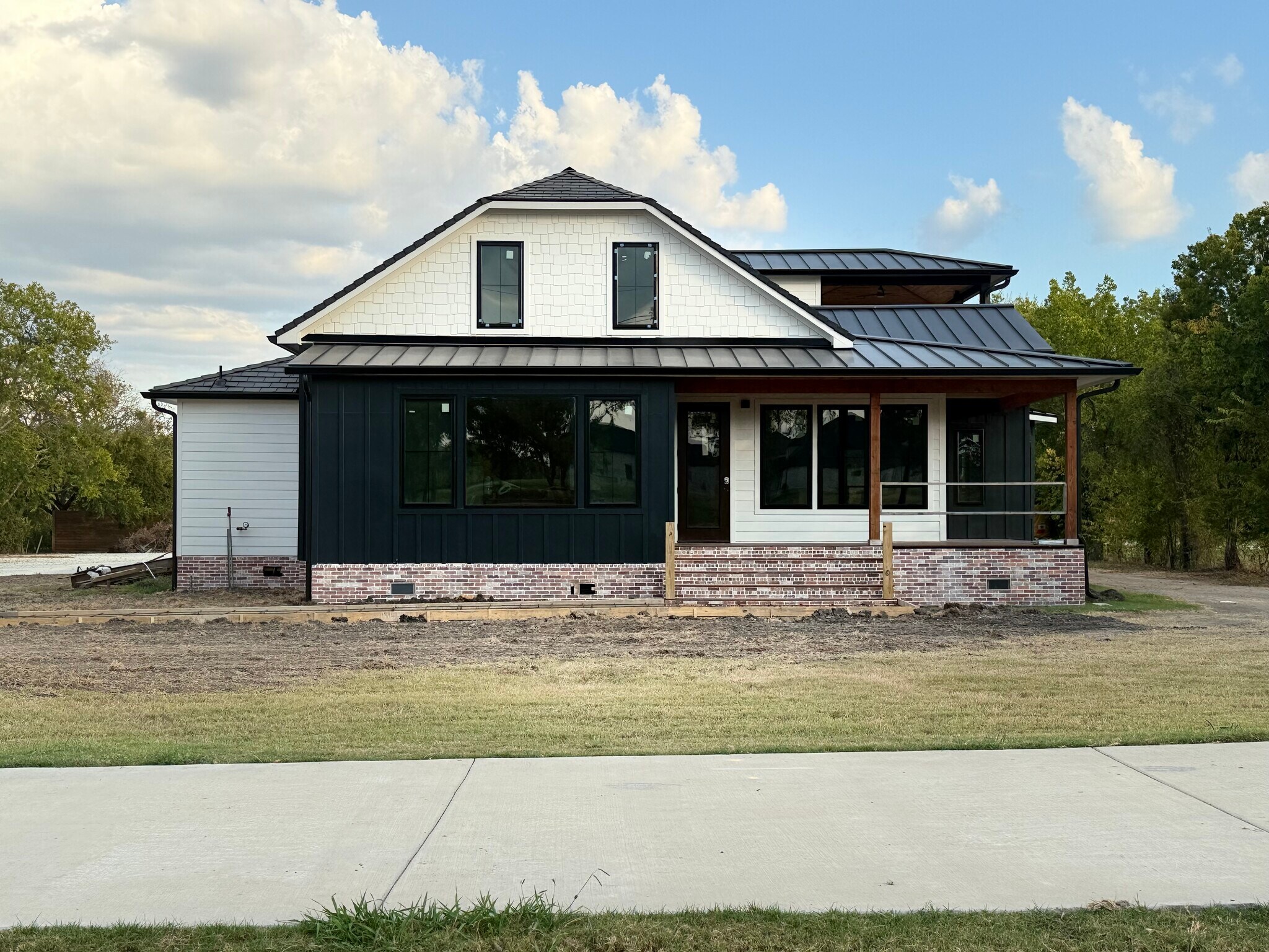 301 Hubbard Dr, Heath, TX for lease Primary Photo- Image 1 of 7