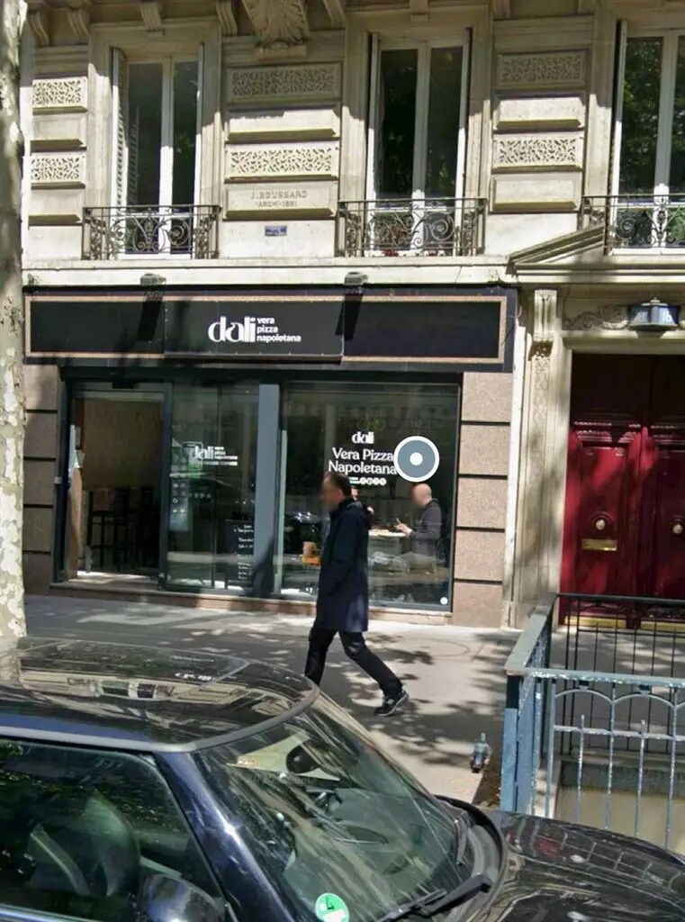 Retail in Paris for sale Building Photo- Image 1 of 5