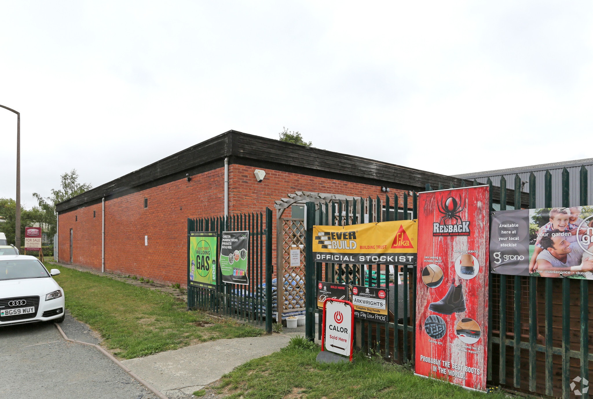 Mochdre Industrial Estate, Newtown for sale Primary Photo- Image 1 of 1