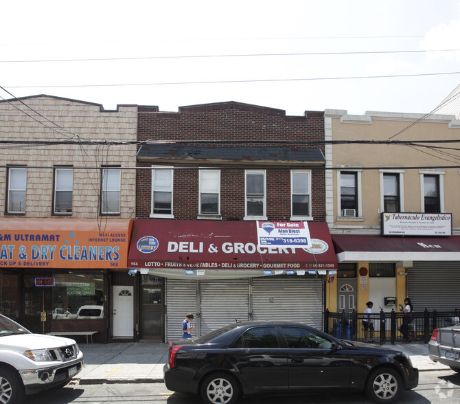 564 Woodward Ave, Ridgewood, NY for sale - Building Photo - Image 1 of 1