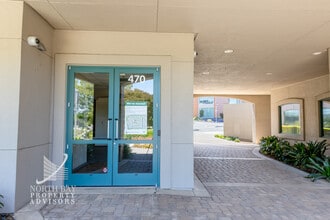 470 Devlin Rd, Napa, CA for lease Building Photo- Image 2 of 10