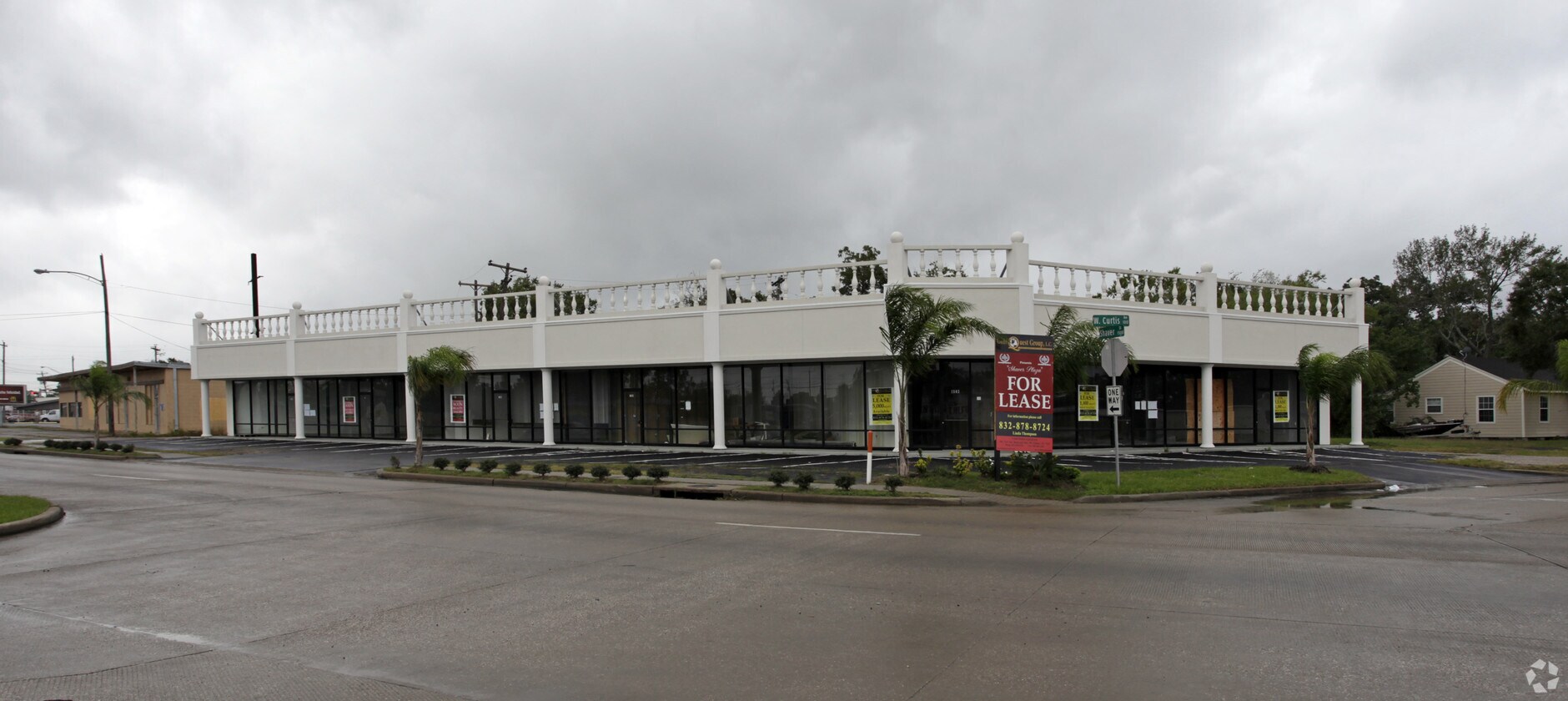 1502 Shaver St, Pasadena, TX 77502