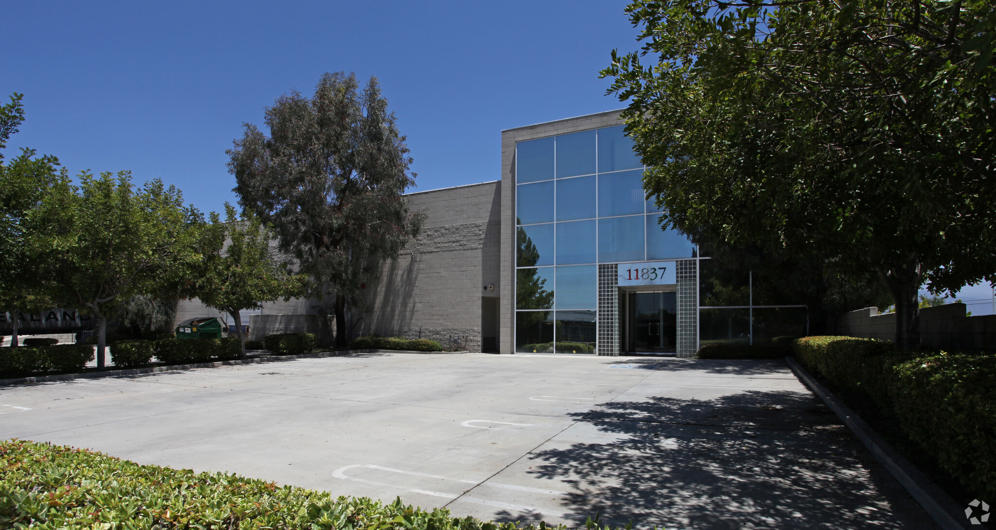 11837 Goldring Rd, Arcadia, CA for lease Primary Photo- Image 1 of 21