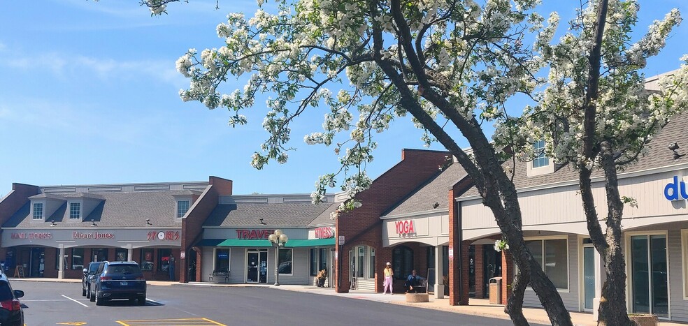 1795-1807 S Washington St, Naperville, IL for lease - Building Photo - Image 2 of 10