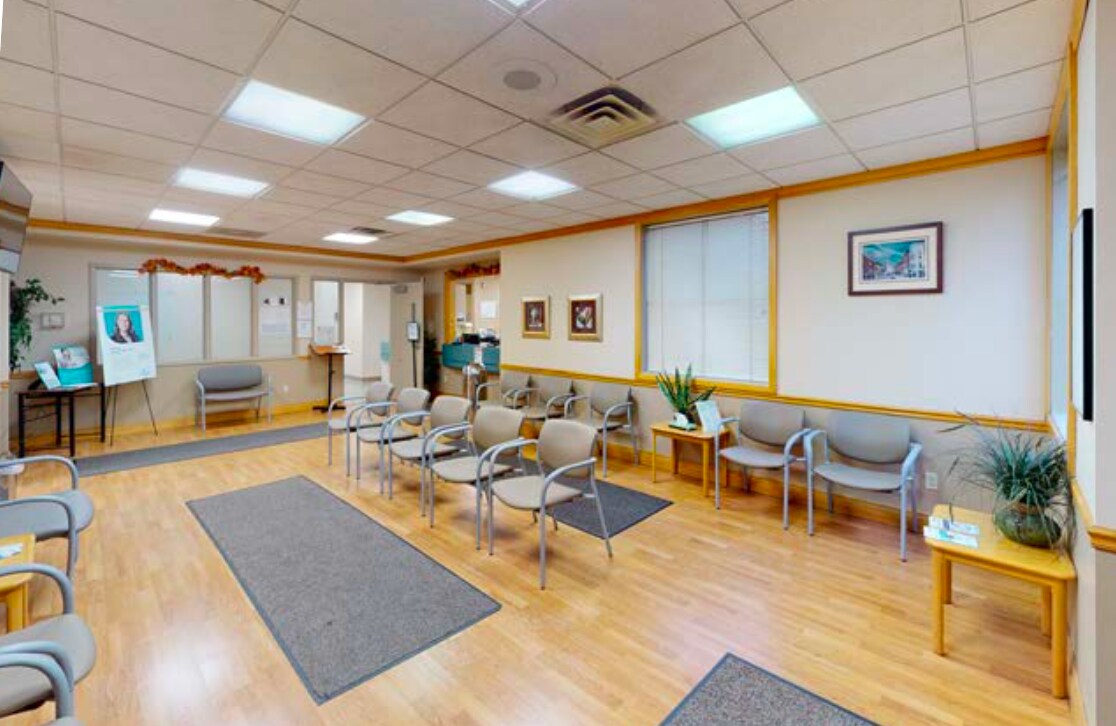 909 E 2nd St, Franklin, OH for lease Interior Photo- Image 1 of 2