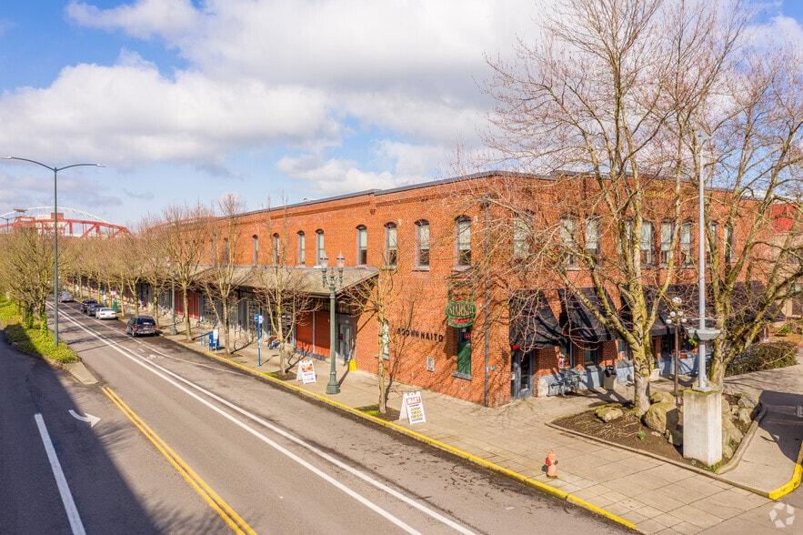600 NW Naito Pkwy, Portland, OR for sale - Primary Photo - Image 1 of 5