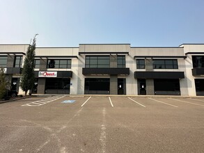 400 Mackenzie Blvd, Fort McMurray, AB for lease Building Photo- Image 2 of 10