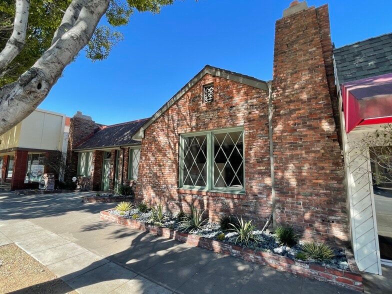 49-53 E Foothill Blvd, Arcadia, CA for lease - Building Photo - Image 2 of 10