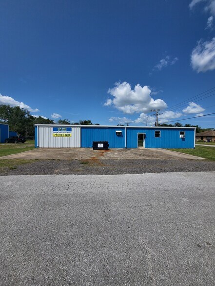 115 E Murray St, Angleton, TX for sale - Building Photo - Image 1 of 1