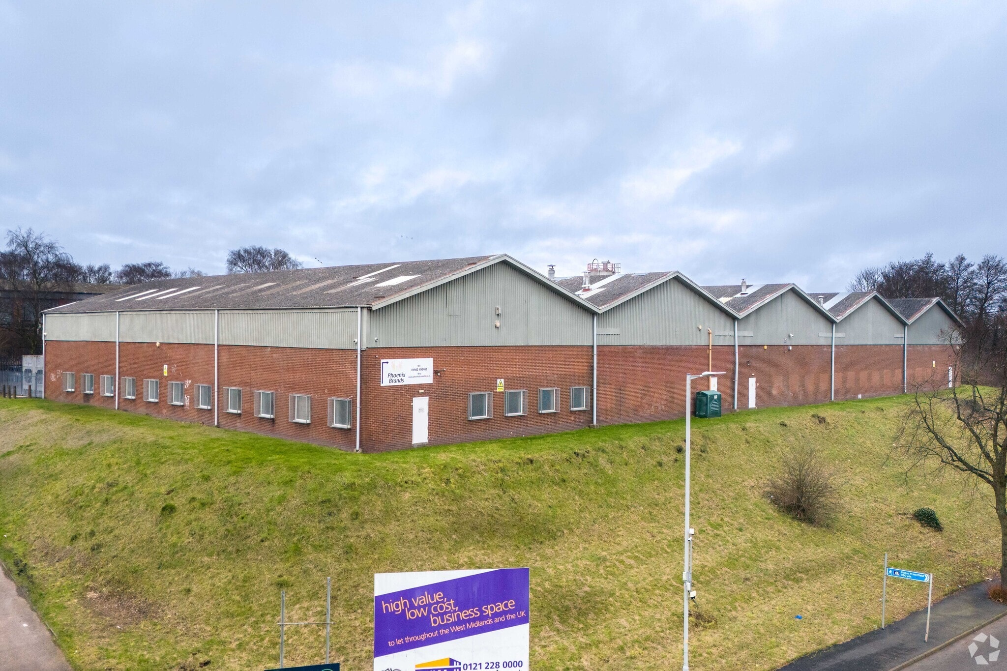 Ettingshall Rd, Wolverhampton for sale Primary Photo- Image 1 of 1