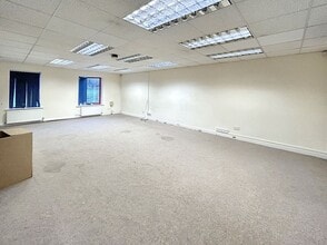 Norwood Rd, Gateshead for lease Interior Photo- Image 1 of 6