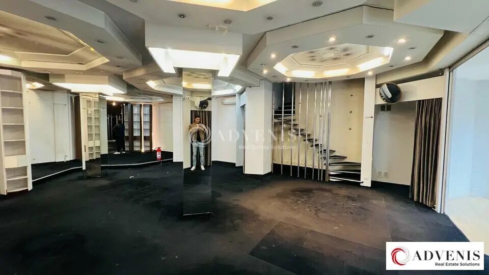 Retail in Le Bouscat for lease - Building Photo - Image 2 of 11