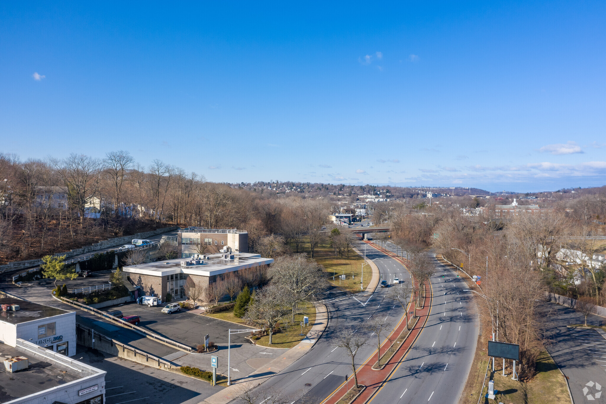 77 Tarrytown Rd, White Plains, NY 10607 - Retail for Lease | LoopNet.com