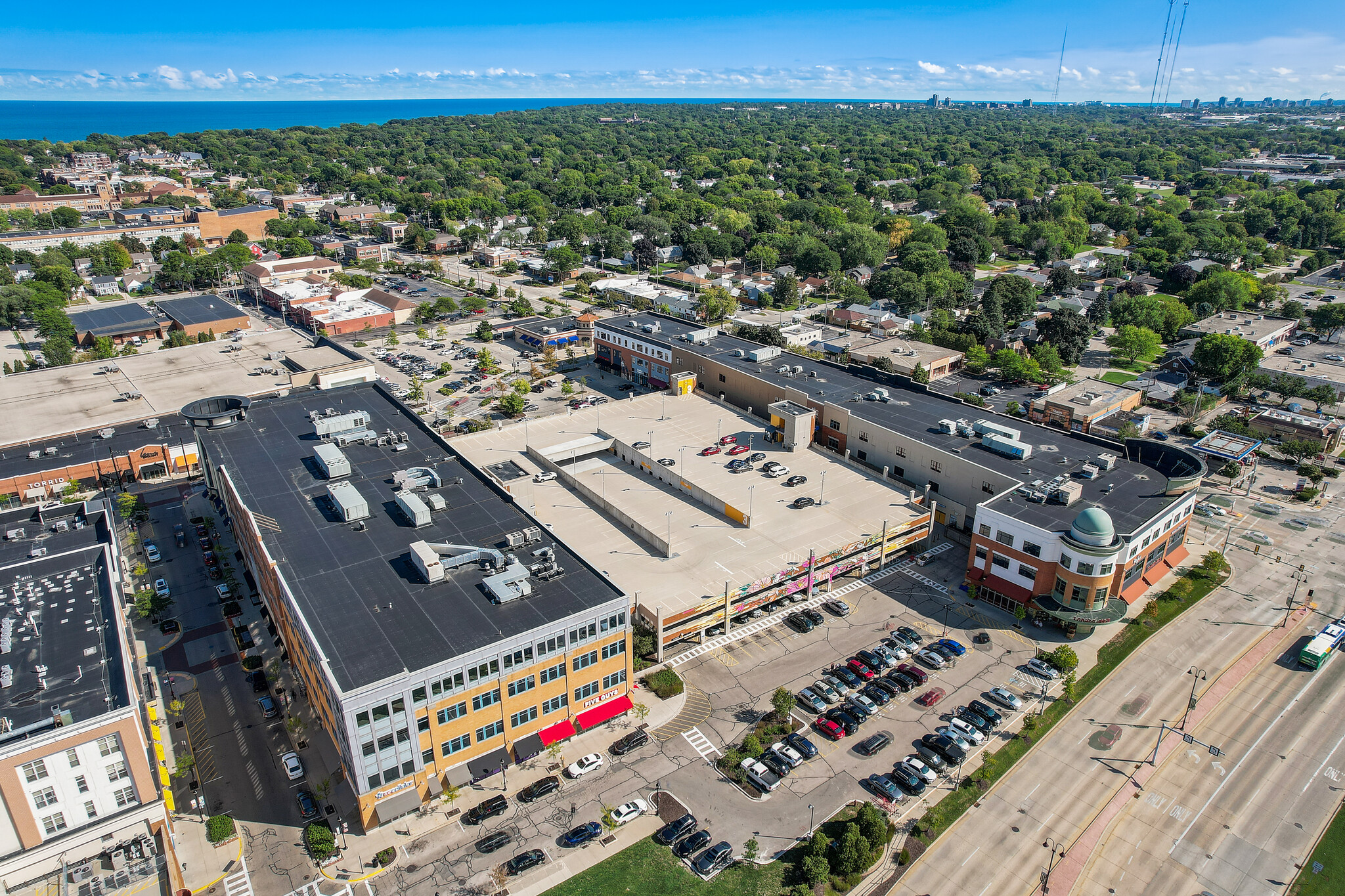 5900 N Port Washington Rd, Glendale, WI for lease Building Photo- Image 1 of 27