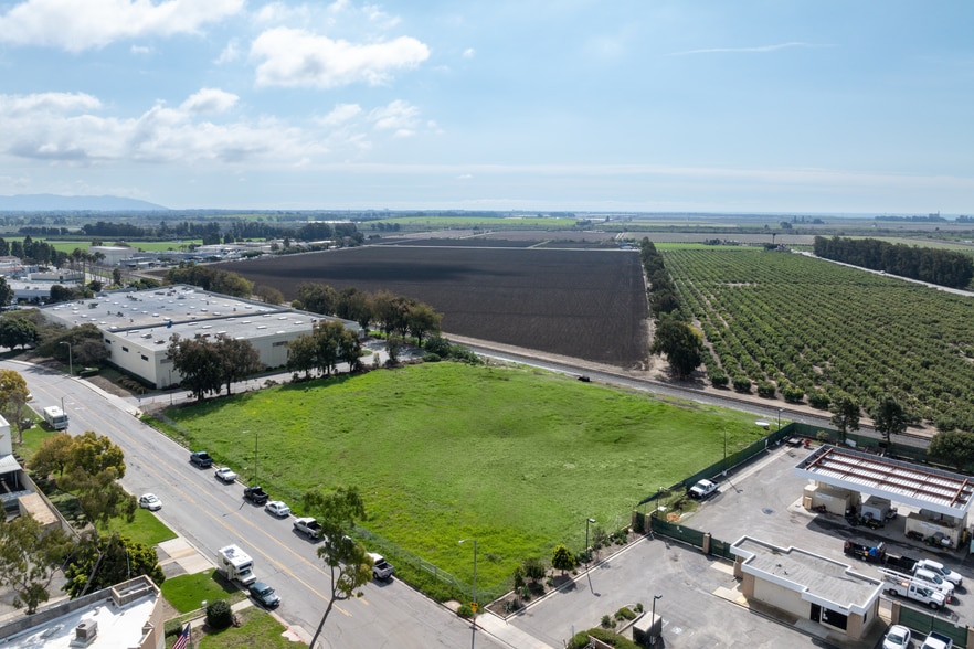 4550 Dupont ct, Ventura, CA for sale - Primary Photo - Image 1 of 3