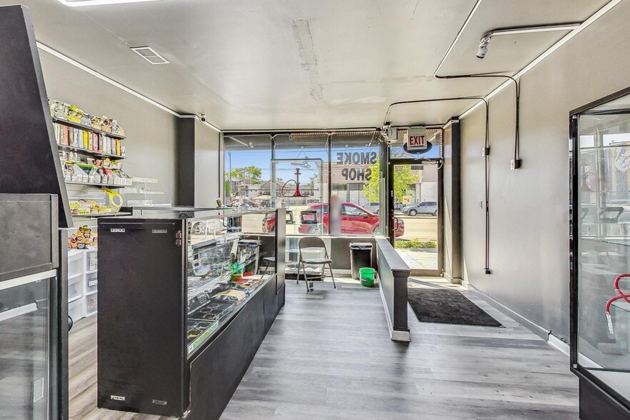 5140-5144 W Madison St, Chicago, IL for sale - Interior Photo - Image 3 of 14