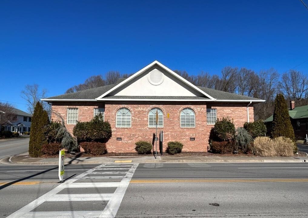 465 W Main St, Abingdon, VA for sale Primary Photo- Image 1 of 1