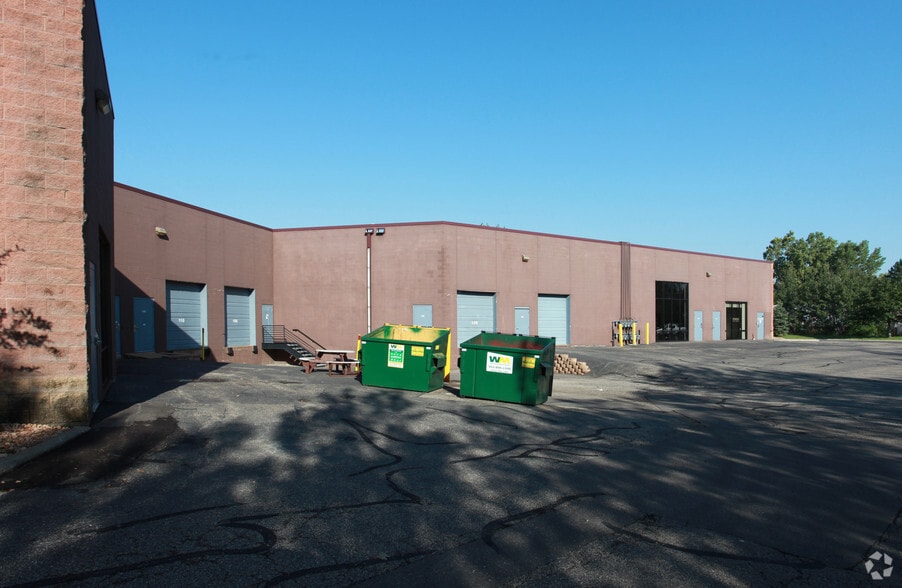 9850 N 51st Ave, Plymouth, MN for lease - Building Photo - Image 2 of 3