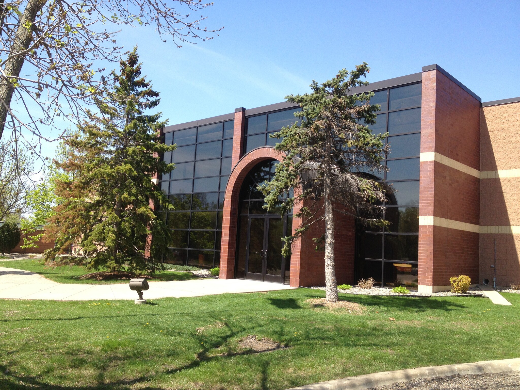 2905 Lexington Ave S, Eagan, MN for sale Primary Photo- Image 1 of 7