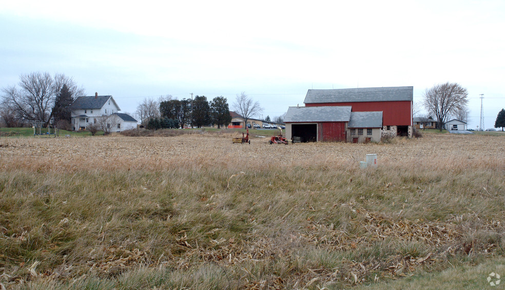 Venture Cir, Richfield, WI for sale - Building Photo - Image 3 of 6