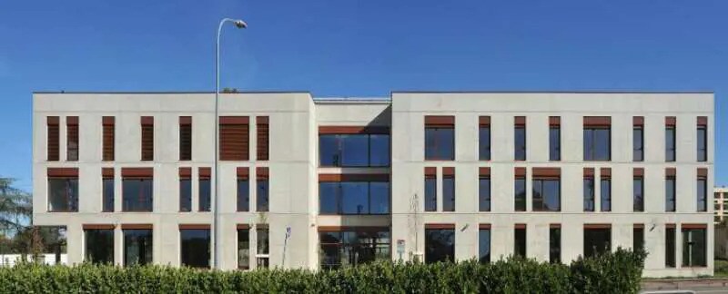 Office in Bron for sale Building Photo- Image 1 of 9