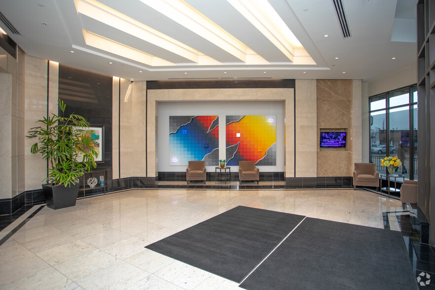 34901-34953 Woodward Ave, Birmingham, MI for lease - Lobby - Image 3 of 8