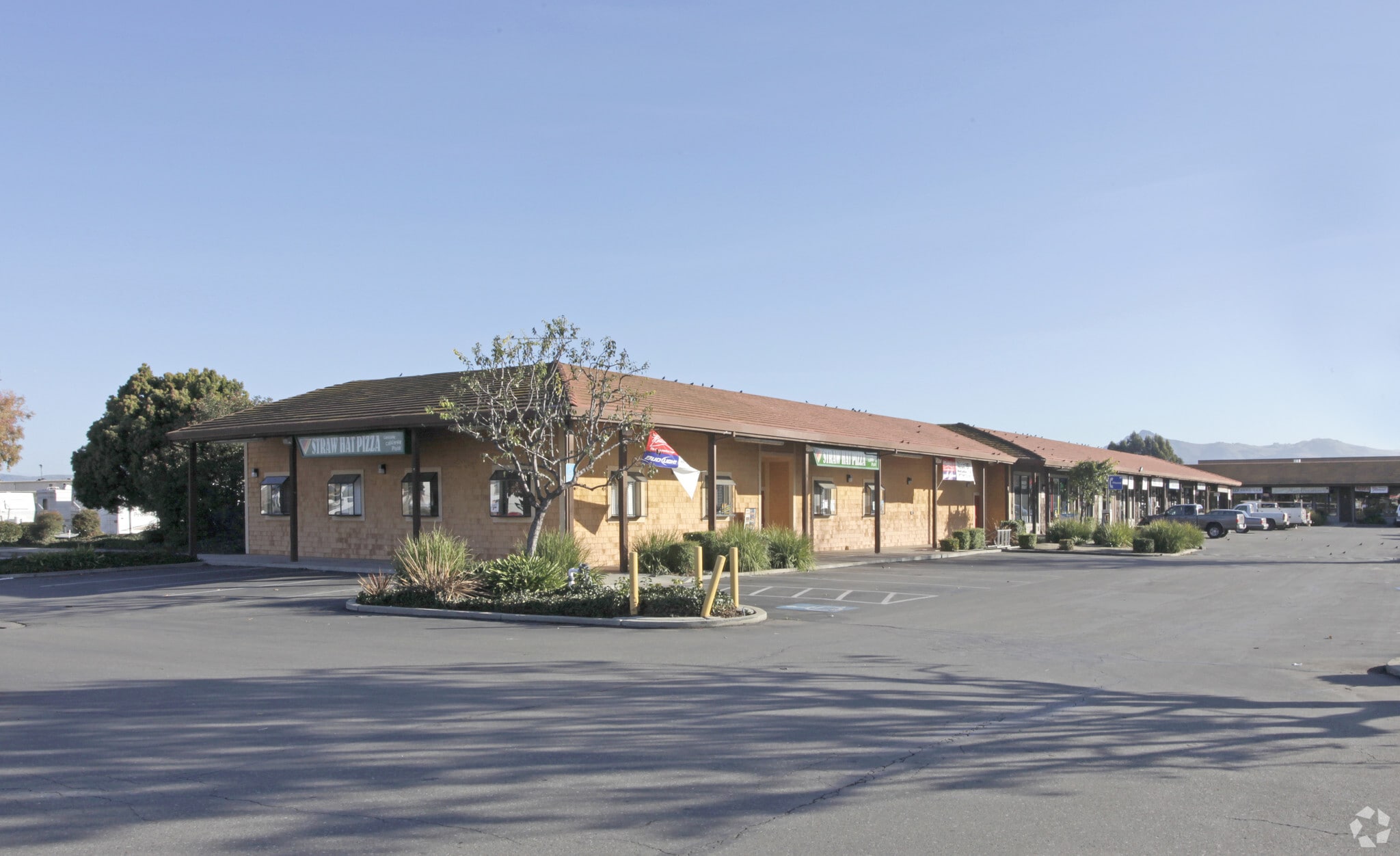 191 San Felipe Rd, Hollister, CA for lease Primary Photo- Image 1 of 45