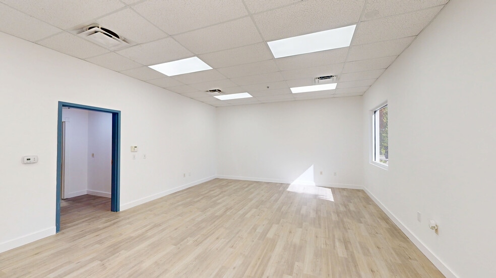 534 Mercantile Pl, Port Saint Lucie, FL for lease - Matterport 3D Scan - Image 3 of 23