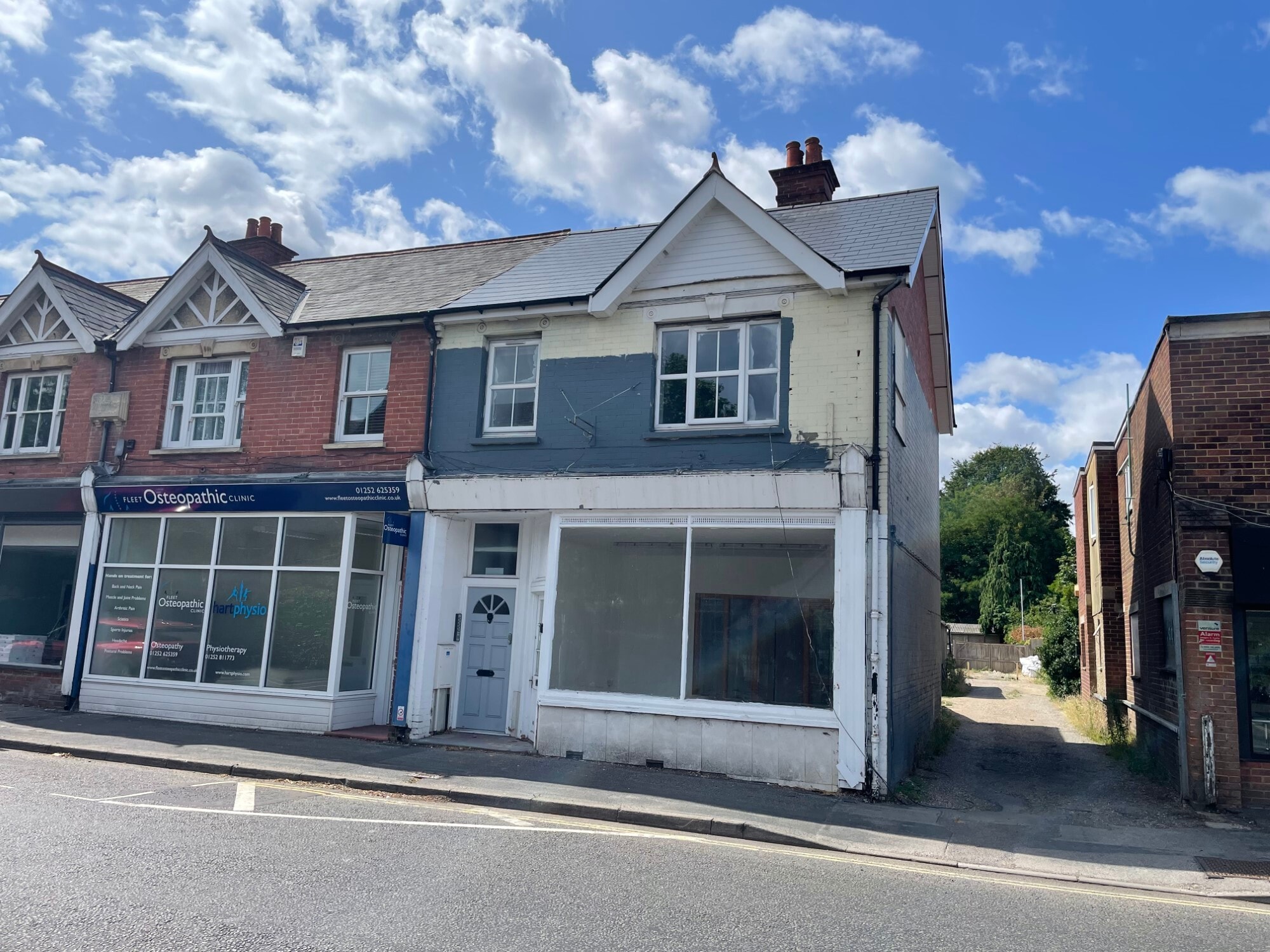 4 Kings Rd, Fleet for lease Building Photo- Image 1 of 4