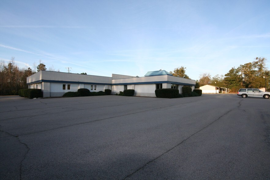 11681 Main St, Williston, SC 29853