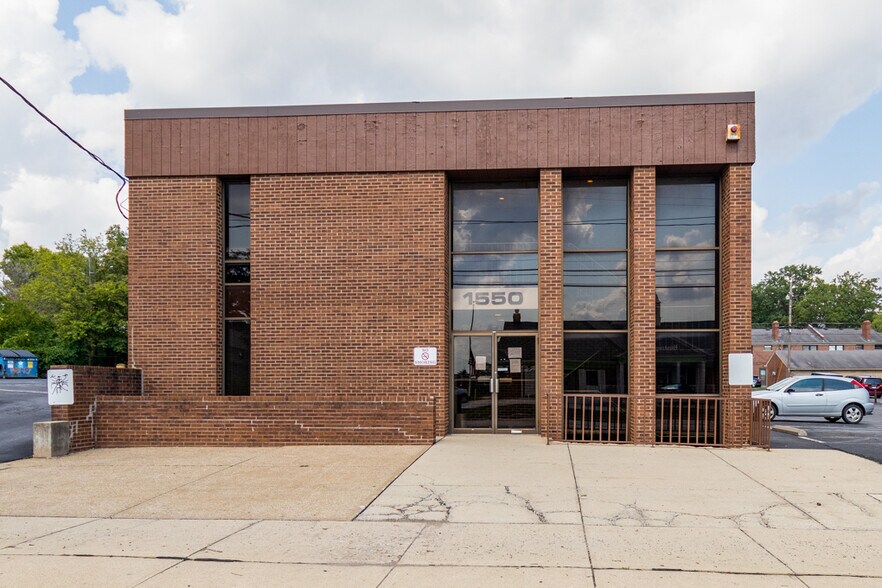 1550 W 5th Ave, Columbus, OH for lease - Building Photo - Image 2 of 4