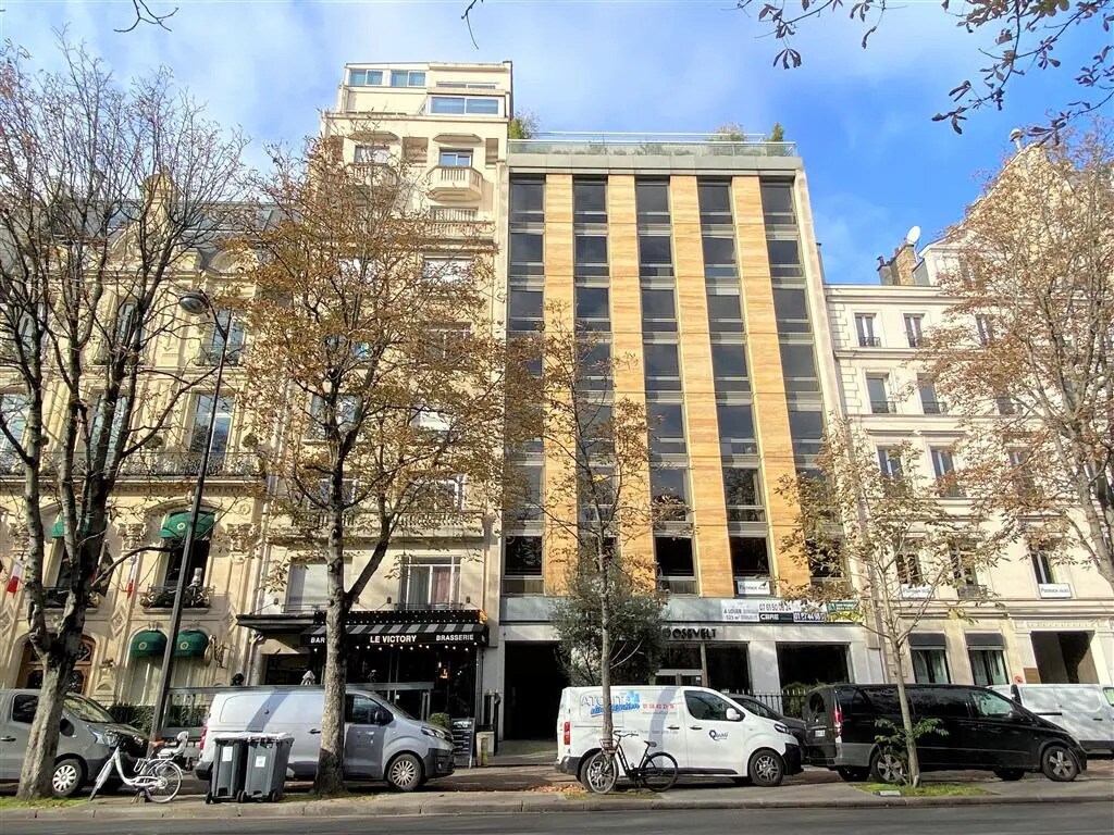 Office in Paris for lease Building Photo- Image 1 of 9