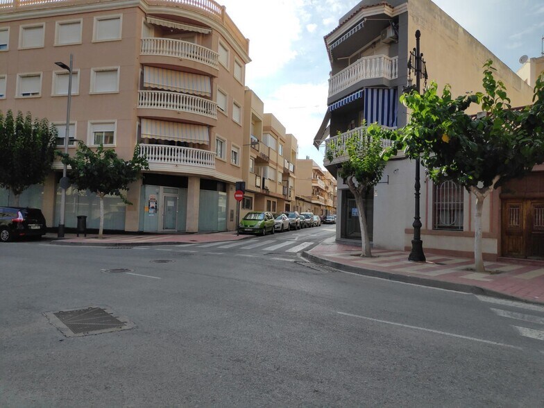 Avinguda Generalitat, 5, El Campello, Alicante for sale - Building Photo - Image 2 of 23