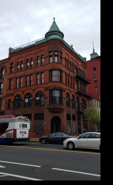 1252 Main St, Springfield, MA for sale - Primary Photo - Image 1 of 1