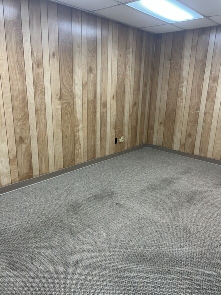 201 Triana Blvd, Huntsville, AL for lease - Interior Photo - Image 3 of 15