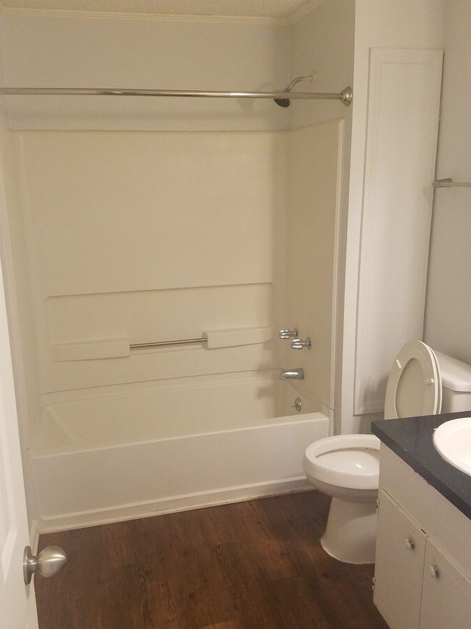 1 Hayti Ln, Durham, NC 27701