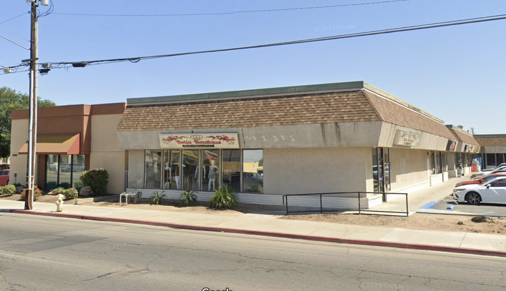 1305-1359 E Manning Ave, Reedley, CA for lease - Building Photo - Image 3 of 8