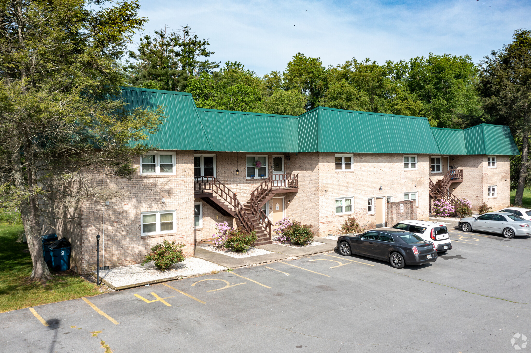 1301-1305 Old Stage Rd, Chilhowie, VA for sale Building Photo- Image 1 of 1