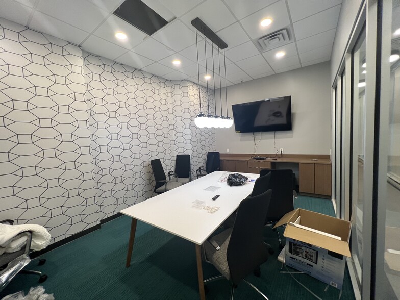 1880 John F Kennedy Blvd, Philadelphia, PA for lease - Interior Photo - Image 3 of 14